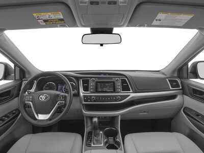 2017 Toyota Highlander, $20977. Photo 7