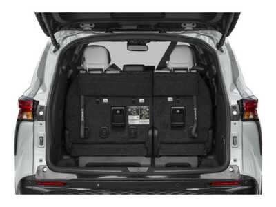 2026 Toyota Sienna, $51350. Photo 10