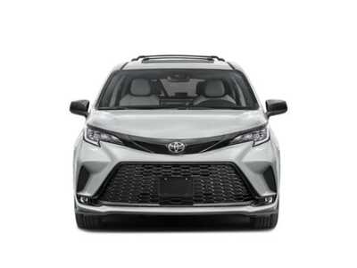 2026 Toyota Sienna, $51350. Photo 4