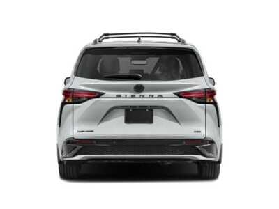 2026 Toyota Sienna, $52104. Photo 8