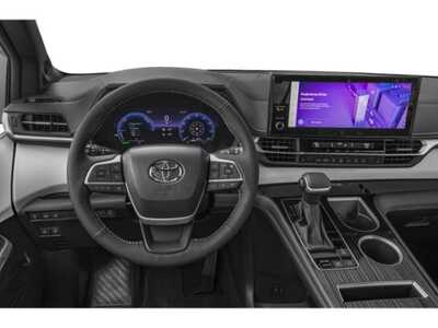 2026 Toyota Sienna, $52104. Photo 9