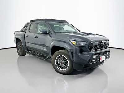 2024 Toyota Tacoma, $42682. Photo 1