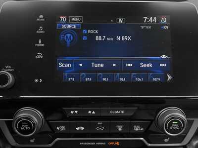 2017 Honda CR-V, $18334. Photo 10