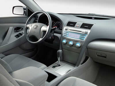 2009 Toyota Camry, $8977. Photo 4