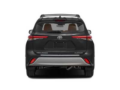 2024 Toyota Highlander, $45627. Photo 5