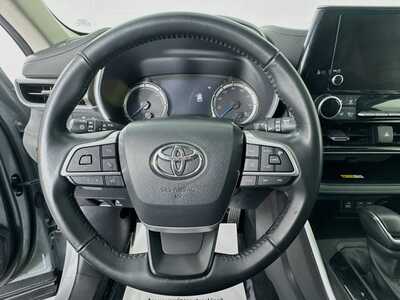 2024 Toyota Highlander, $0. Photo 11