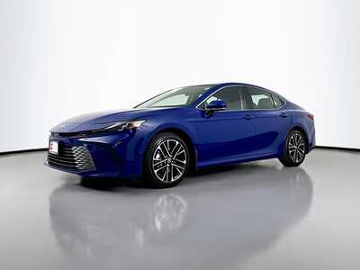 2025 Toyota Camry, $36977. Photo 3