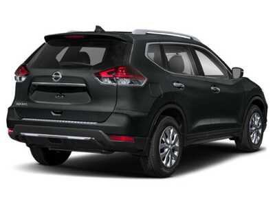2018 Nissan Rogue, $12330. Photo 2