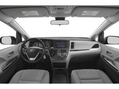 2019 Toyota Sienna, $24977. Photo 8