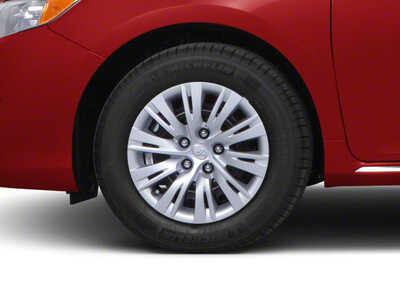 2012 Toyota Camry, $12477. Photo 11