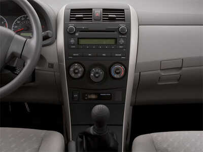 2010 Toyota Corolla, $10921. Photo 10