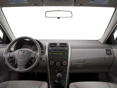 2010 Toyota Corolla, $10921. Photo 7