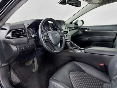 2021 Toyota Camry, $23977. Photo 9