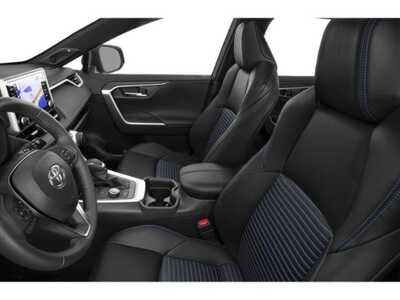2019 Toyota RAV4, $30977. Photo 9