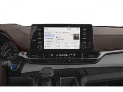 2026 Toyota Sienna, $63988. Photo 9