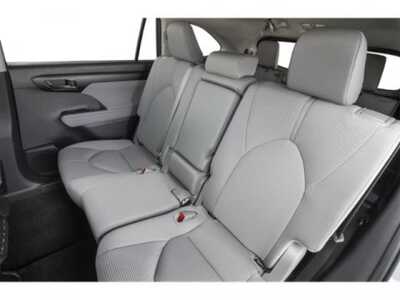2025 Toyota Highlander, $0. Photo 12
