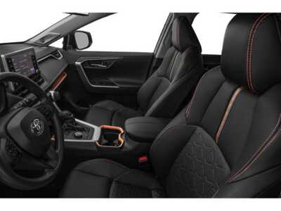 2022 Toyota RAV4, $29977. Photo 9