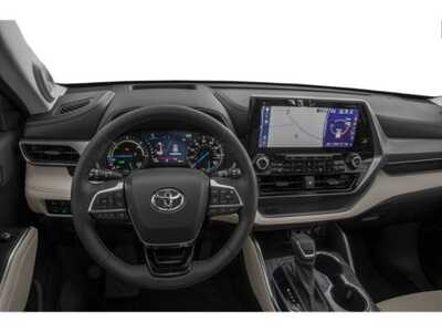 2021 Toyota Highlander, $44747. Photo 7