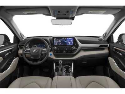 2021 Toyota Highlander, $44747. Photo 8