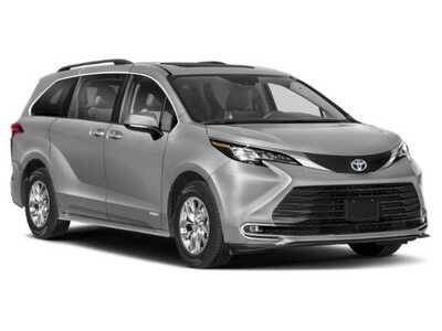 2024 Toyota Sienna, $45632. Photo 6