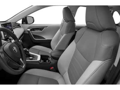 2022 Toyota RAV4, $40367. Photo 9