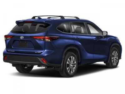 2025 Toyota Highlander, $0. Photo 2