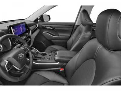2025 Toyota Highlander, $0. Photo 9
