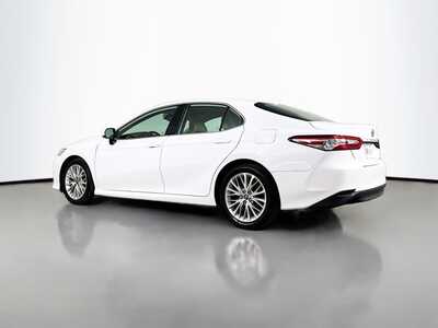 2019 Toyota Camry, $27477. Photo 5