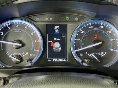 2016 Toyota Highlander, $13971. Photo 12
