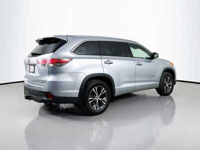 2016 Toyota Highlander, $13971. Photo 7