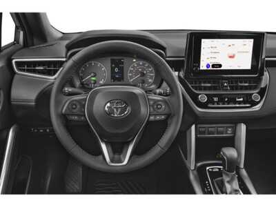2023 Toyota Corolla Cross, $29943. Photo 7