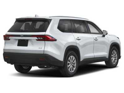 2026 Toyota Grand Highlander, $0. Photo 2