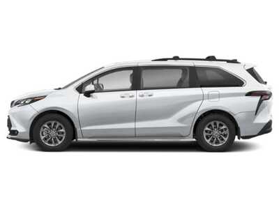 2026 Toyota Sienna, $0. Photo 3