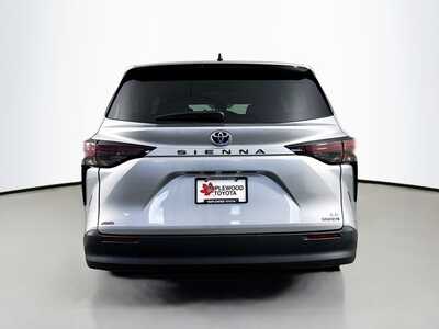 2024 Toyota Sienna, $43977. Photo 6