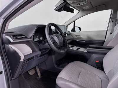 2024 Toyota Sienna, $43977. Photo 9
