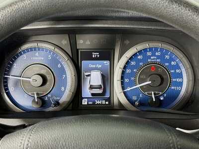 2020 Toyota Sienna, $32977. Photo 12