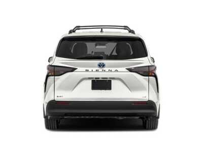 2025 Toyota Sienna, $0. Photo 5