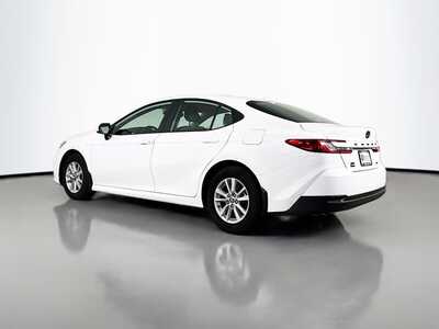 2025 Toyota Camry, $0. Photo 5