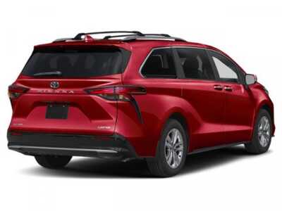 2026 Toyota Sienna, $58658. Photo 2