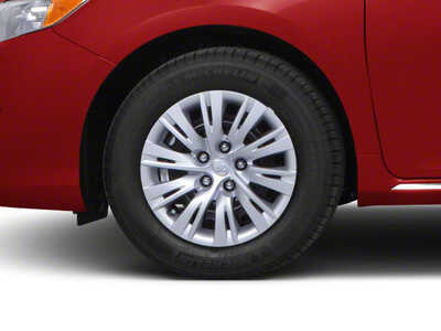 2012 Toyota Camry, $12147. Photo 11