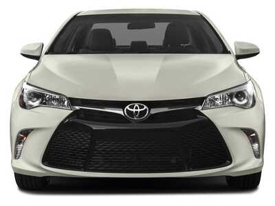 2016 Toyota Camry, $15977. Photo 4