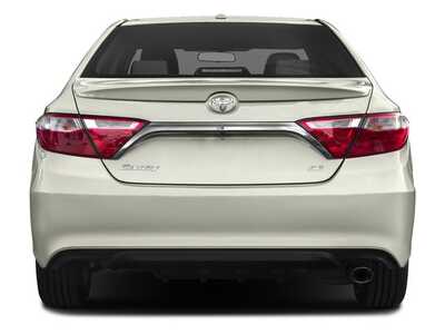 2016 Toyota Camry, $15977. Photo 5