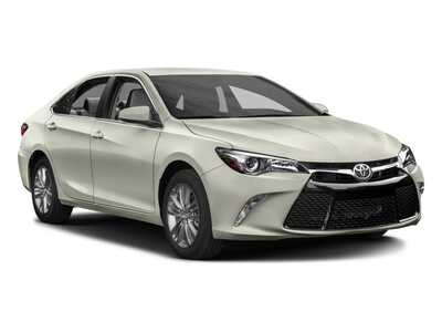 2016 Toyota Camry, $15977. Photo 6