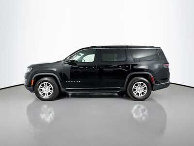 2022 Jeep Wagoneer, $0. Photo 4