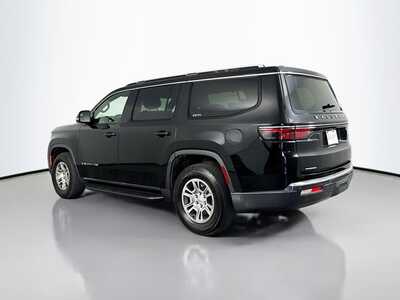2022 Jeep Wagoneer, $0. Photo 5