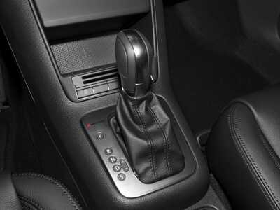 2016 Volkswagen Tiguan, $7977. Photo 10