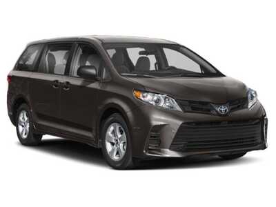 2020 Toyota Sienna, $28977. Photo 6
