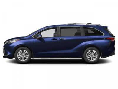 2026 Toyota Sienna, $60570. Photo 3