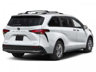 2026 Toyota Sienna, $60570. Photo 5