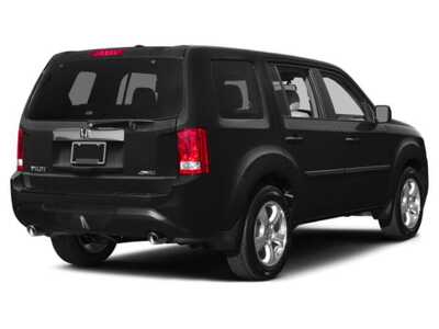 2015 Honda Pilot, $9960. Photo 2